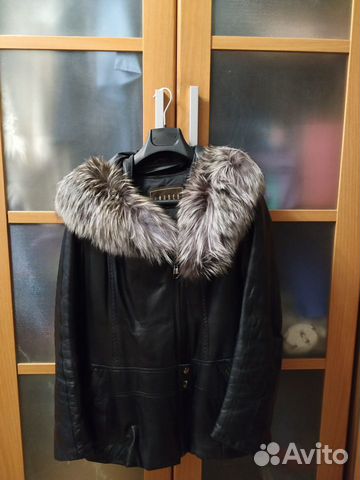Куртка кожаная с мехом чернобурки Куртка кожаная с мехом чернобурки