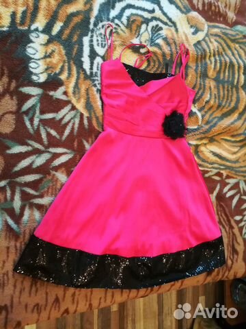 Нарядное платье