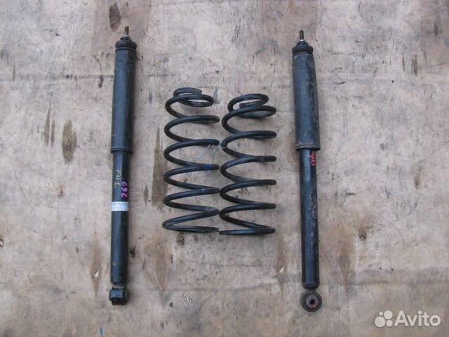 Стойка амортизатор пружины Honda Civic 8 4D FD1 Стойка амортизатор пружины Honda Civic 8 4D FD1