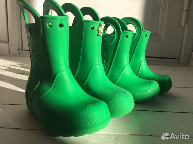 Сапоги Crocs две пары С10 и C8 (27 и 25 р.-ры) Сапоги Crocs две пары С10 и C8 (27 и 25 р.-ры)