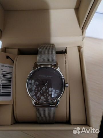 Часы женские новые