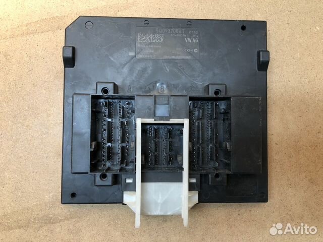 Блок комфорта 5Q0937084T Skoda Octavia A7 Блок комфорта 5Q0937084T Skoda Octavia A7