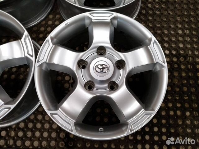 Диски R18 Toyota Land Cruiser 200 4 шт