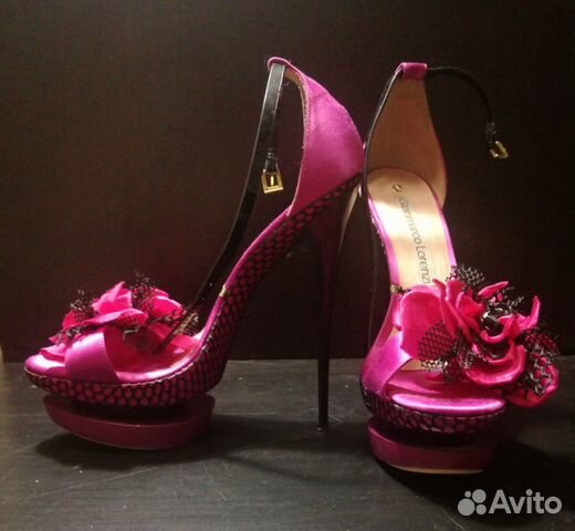 Яркие босоножки gianmarco lorenzi Яркие босоножки gianmarco lorenzi