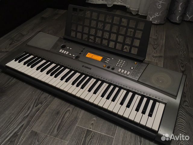 Синтезатор yamaha PSR-R300 Синтезатор yamaha PSR-R300