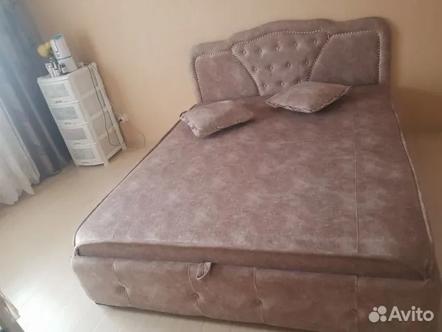 Кровать