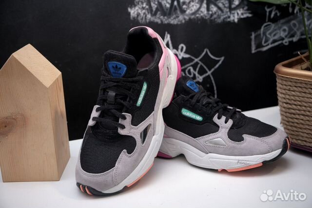 Кроссовки Adidas Falcon Кроссовки Adidas Falcon