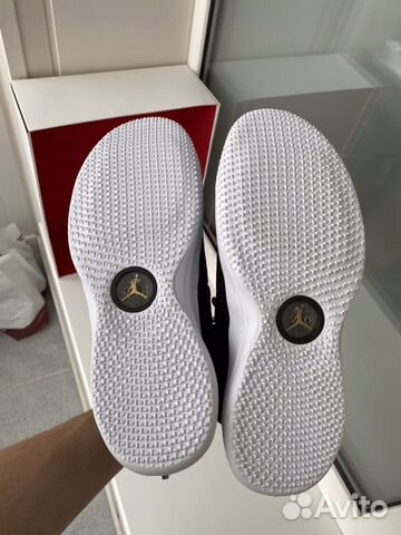 Баскетбольный кроссовки Jordan 33 новые (13US) Баскетбольный кроссовки Jordan 33 новые (13US)