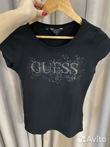 Футболка Guess, размер S Футболка Guess, размер S