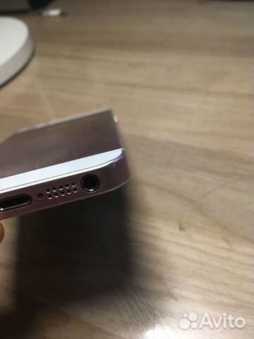 iPhone 5se розовый 16гб