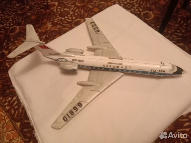 Самолет ту-134 СССР- 65610