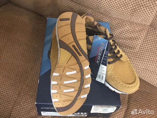 Кроссовки новые р36