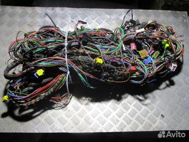 Жгут проводов для салона Audi Allroad (2000-2005г Жгут проводов для салона Audi Allroad (2000-2005г
