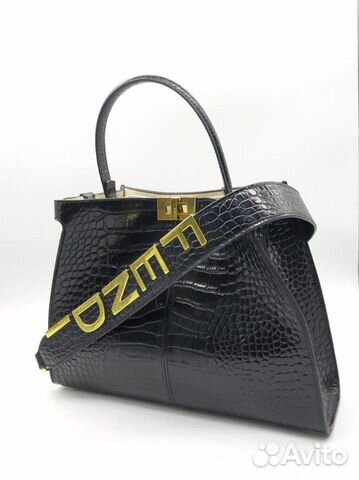 Новая женская сумка на плечо Fendi Peekaboo черная Новая женская сумка на плечо Fendi Peekaboo черная