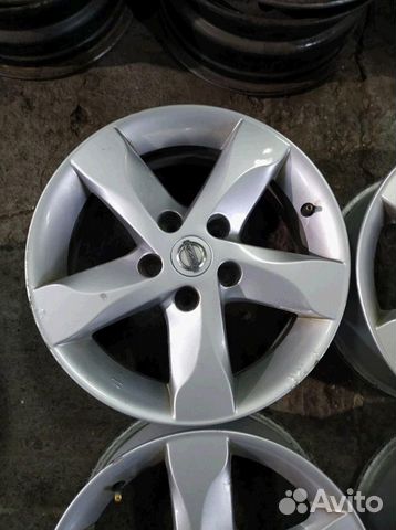 Диски бу оригинал R16 LU на Nissan