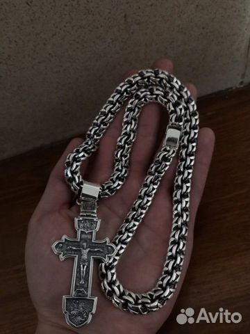 Серебряная цепь и крест Серебряная цепь и крест