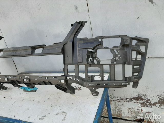 Усилитель переднего бампера Mercedes ML w164