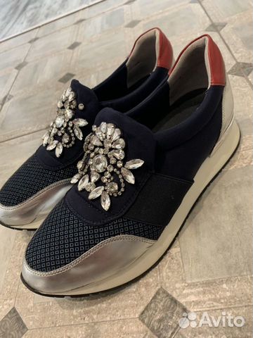 Кроссовки Кроссовки