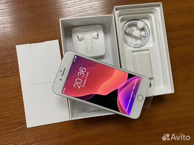 Apple iPhone 7 Plus 32Gb silver, как новый