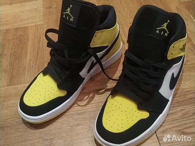 Nike AIR jordan 1 MID SE