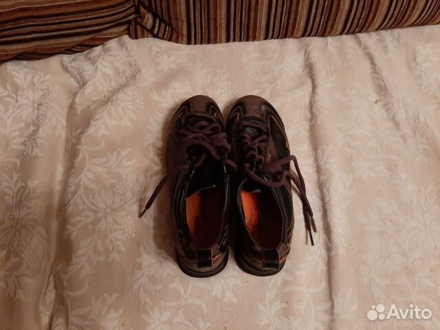 Кожаные кроссовки reebok 35.5 оригинал Кожаные кроссовки reebok 35.5 оригинал