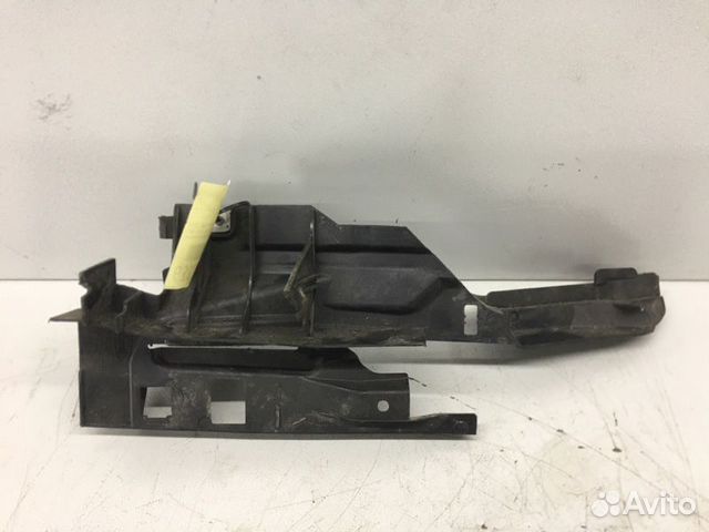 Накладка на крыло передняя правая верхняя Ford