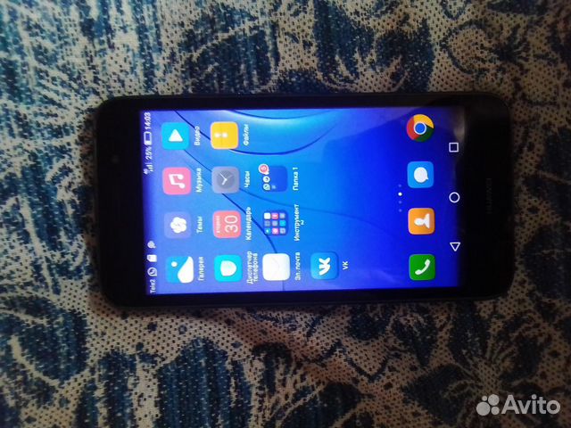 Телефон huawei Y3