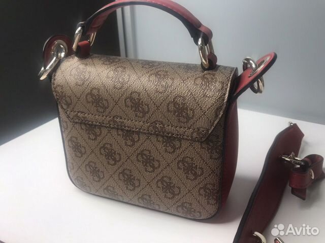 Новая сумка Guess Новая сумка Guess