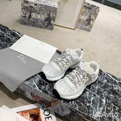 Летние кроссовки Dior2020