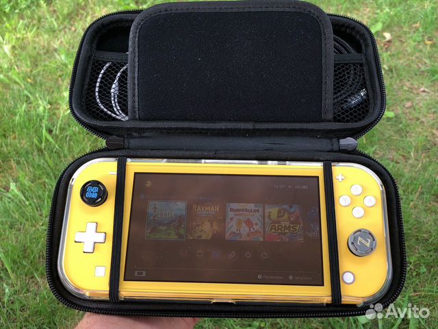 Портативная игровая приставка Nintendo Switch Ligh Портативная игровая приставка Nintendo Switch Ligh