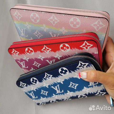 Женские яркие кошельки Lоuis Vuiттоn Женские яркие кошельки Lоuis Vuiттоn