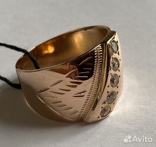 Золотое кольцо с фианитами р 18,5