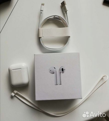 Наушники Airpods + кабель iPhone