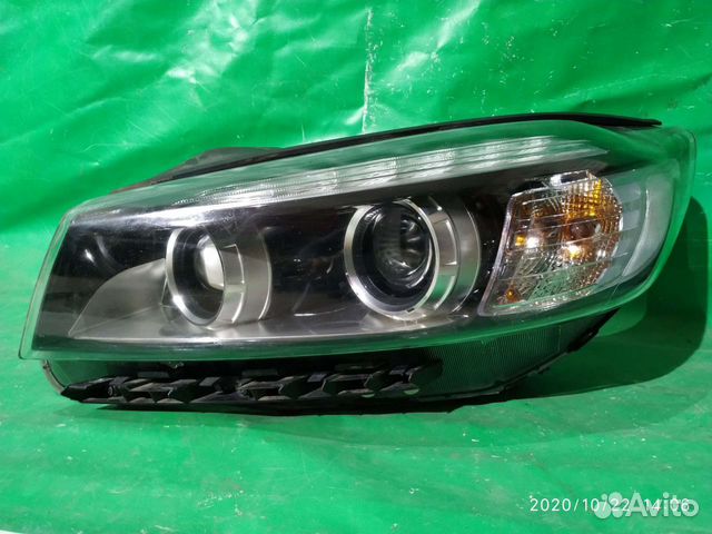 Фара левая Kia Sorento 3