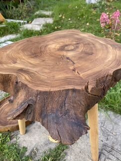 Прикроватный стол