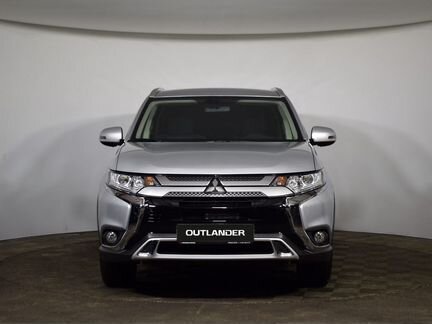 Mitsubishi Outlander 2.0 CVT, 2020