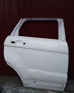 Evoque Дверь задняя правая Эвок LR028556