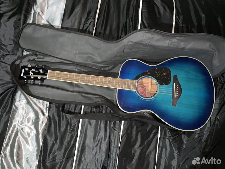 Акустическая гитара Yamaha FS720S CBA