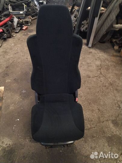 Сиденье переднее правое MAN TGX 2008