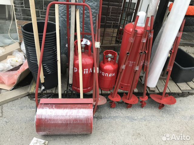 Каток для газона