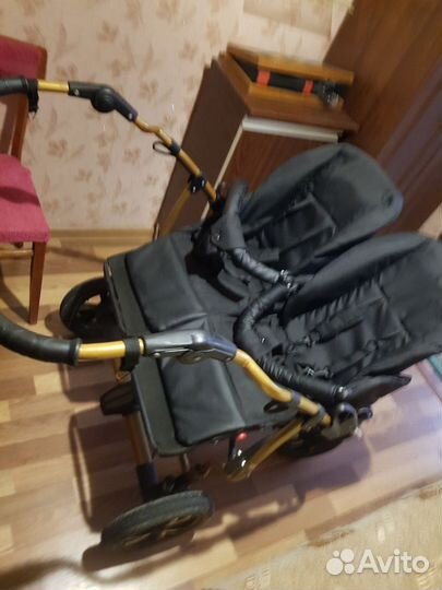 Коляска для двойни
