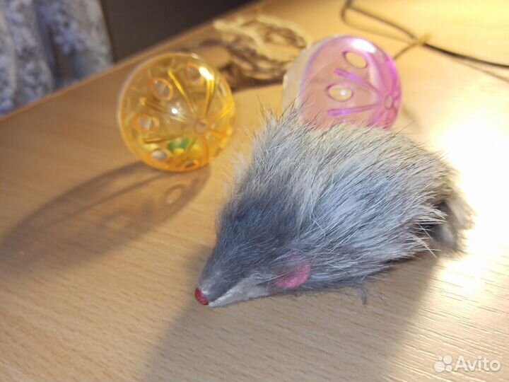 Пухочес, расческа, игрушки для кота, кормушка