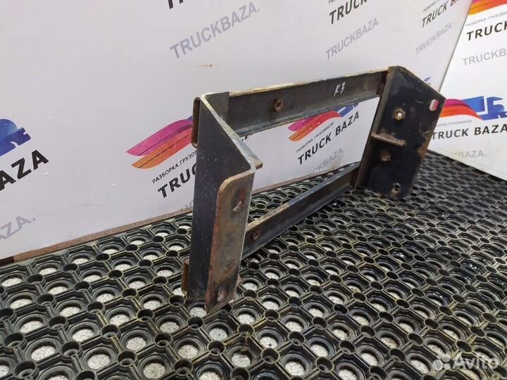 Кронштейн крыла переднего левого камаз 5490