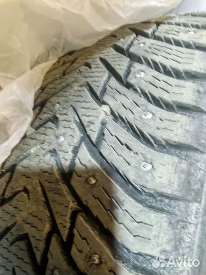 Nokian Tyres Hakkapeliitta 8 SUV 235/50 R19