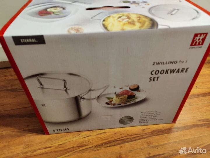 Набор кастрюль Zwilling PRO S