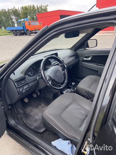 LADA Priora 1.6 МТ, 2015, 200 000 км