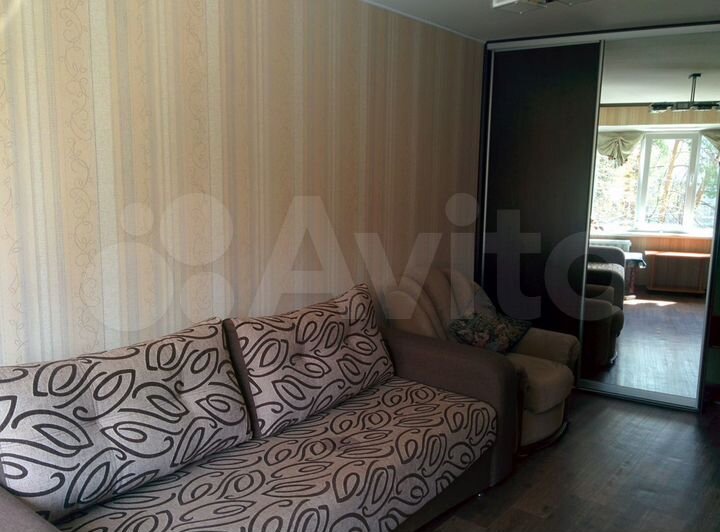 2-к. квартира, 50 м², 3/5 эт.