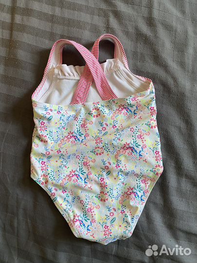 Купальник слитный на девочку. 92 12-24
