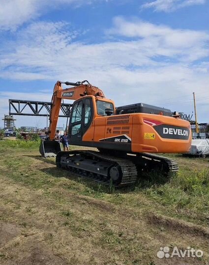Гусеничный экскаватор Develon DX210-7M, 2024