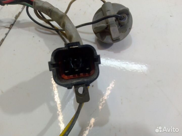 Электропроводка заднего правого фонаря